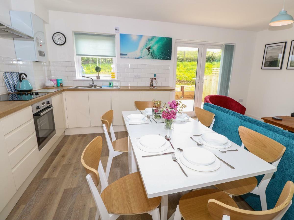 5 Yarmouth Cottages Фрешуотър Екстериор снимка