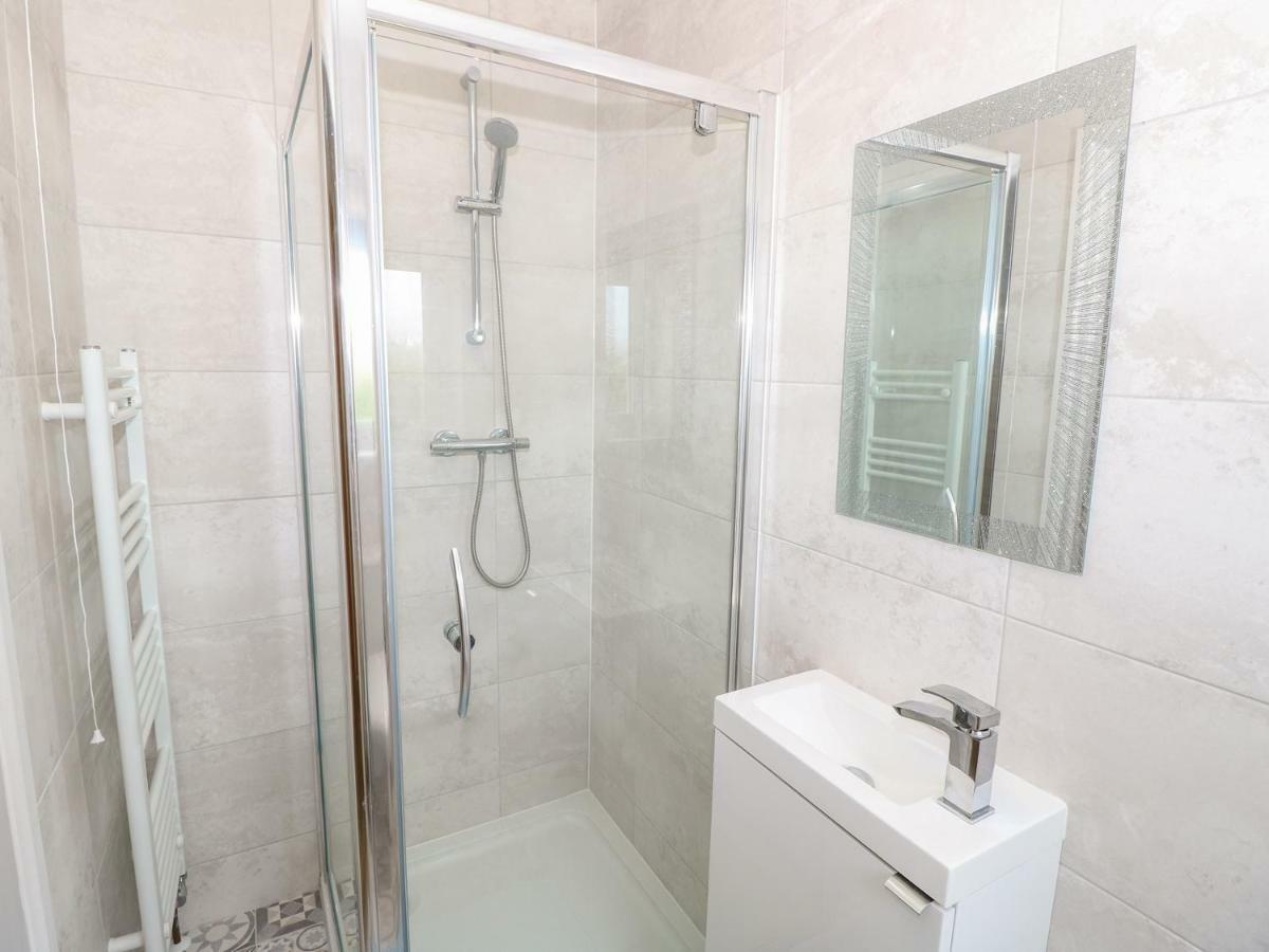 5 Yarmouth Cottages Фрешуотър Екстериор снимка