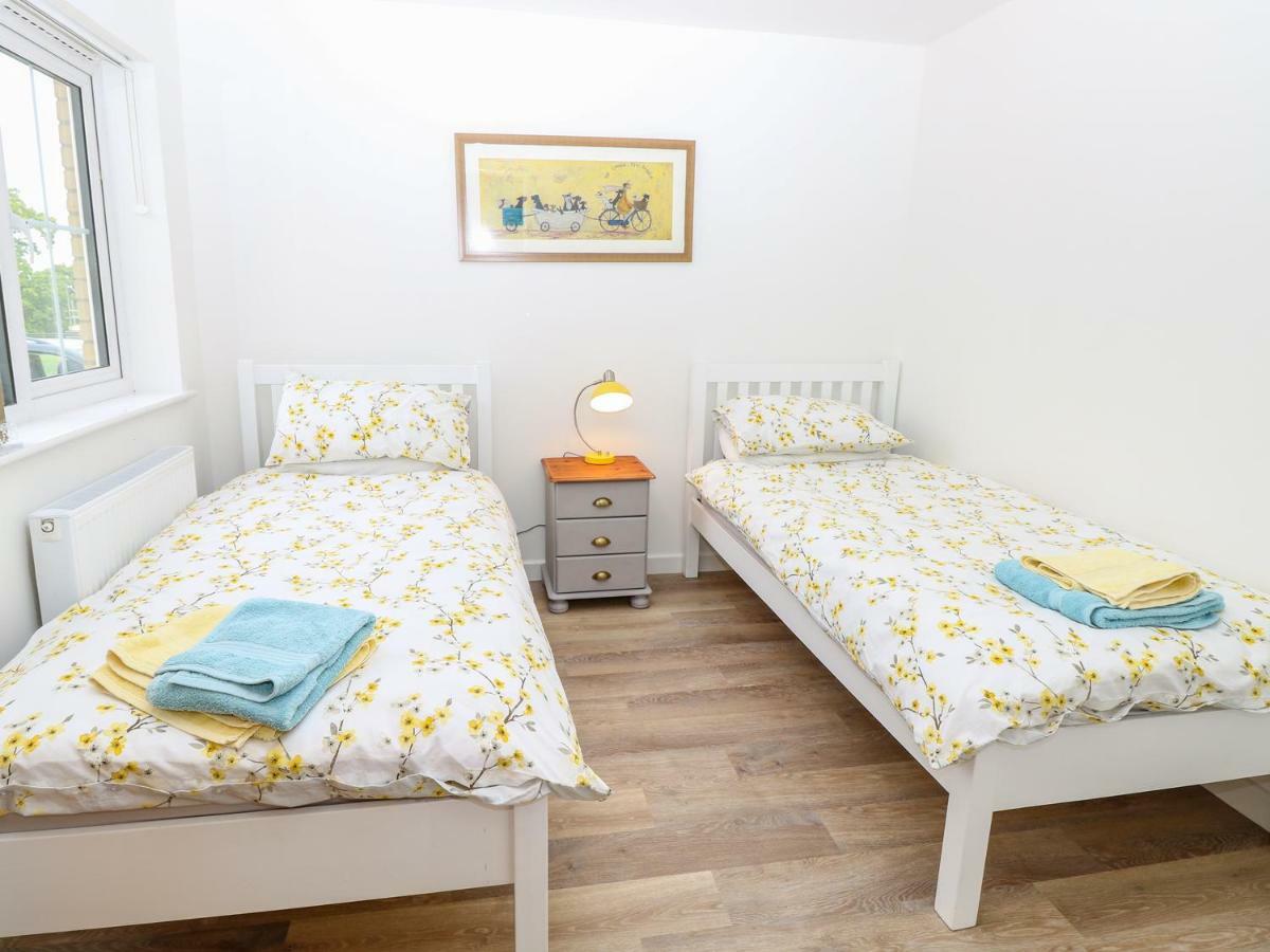 5 Yarmouth Cottages Фрешуотър Екстериор снимка