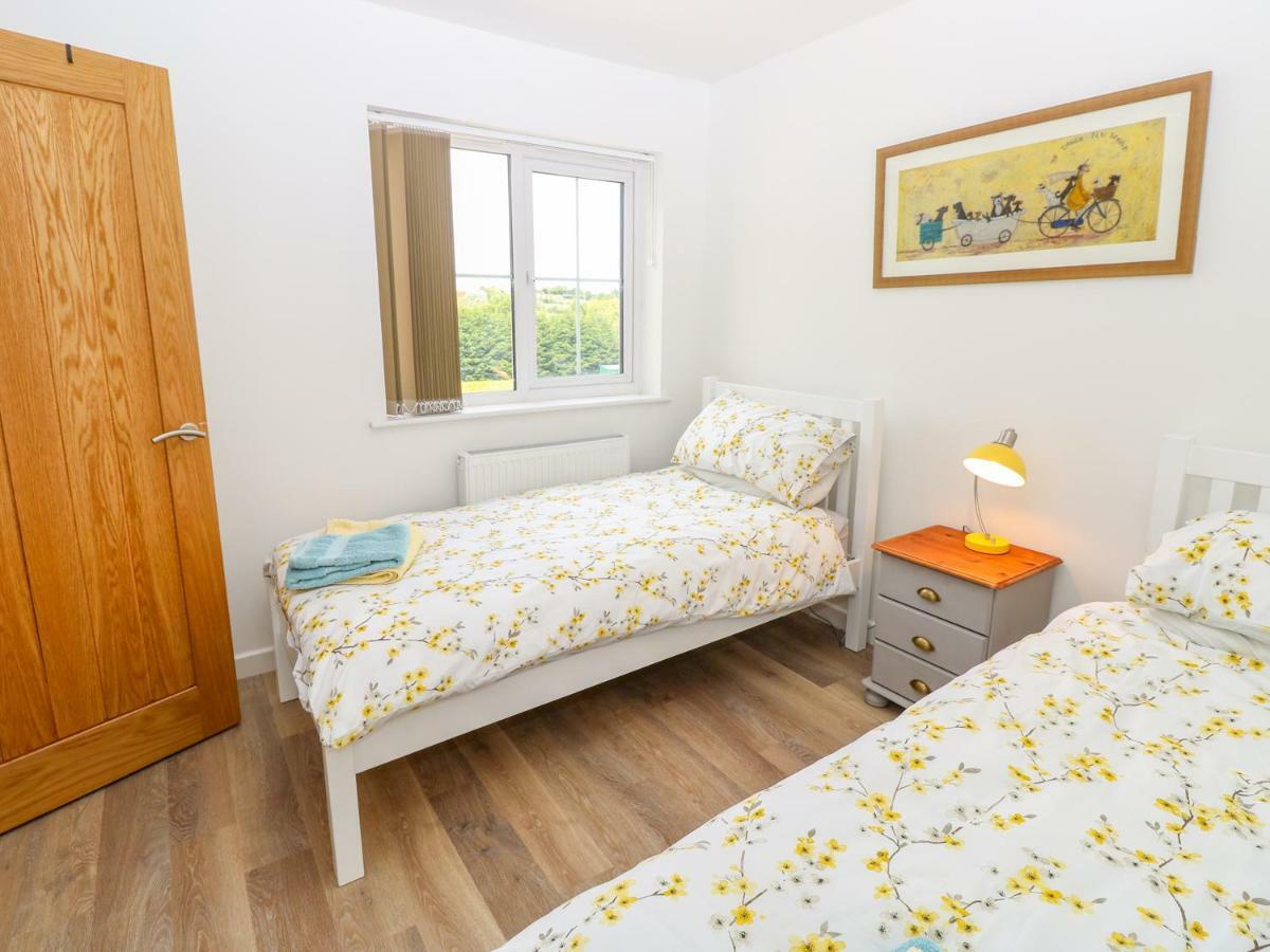 5 Yarmouth Cottages Фрешуотър Екстериор снимка